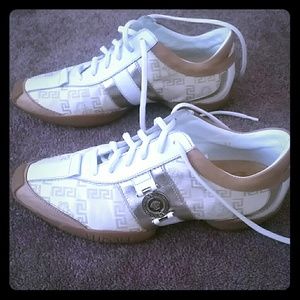 Versace tennis shoes sz.37